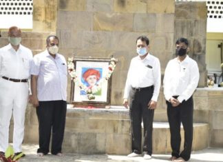 महात्मा जोतिराव फुले यांना विधानभवन येथे अभिवादन