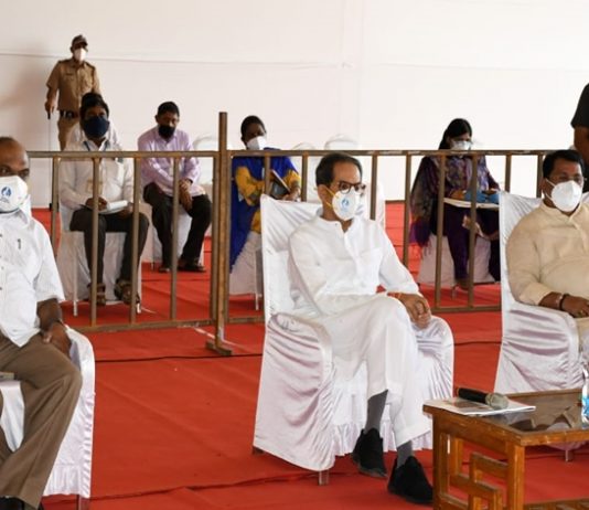 २ दिवसात वादळग्रस्तांच्या नुकसान भरपाईचा निर्णय घेतला जाईल, मुख्यमंत्र्यांचं आश्वासन