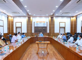 ताडोबा व्याघ्र प्रकल्पातल्या ३ गावांच्या पुनर्वसनासाठी तातडीनं प्रस्ताव सादर करण्याचे मुख्यमंत्र्यांचे निर्देश