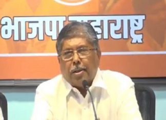 चंद्रकांत पाटील यांनी महाविकास आघाडी सरकारवर जोरदार तोफ डागली.