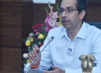 तोक्ते चक्रीवादळामुळे झालेल्या नुकसानीचा मुख्यमंत्र्यांनी घेतला आढावा