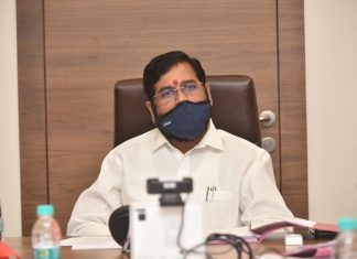 पारंपरिक शेतीतील खर्च कमी आणि उत्पादन वाढविण्यासाठी कृषी विद्यापीठांनी वाण आणि अवजारांचे संशोधन करावे