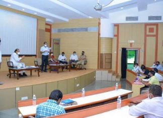 कोरोना रूग्णसंख्या आटोक्यात आणण्यासाठी शर्थीचे प्रयत्न करा – उपमुख्यमंत्री अजित पवार