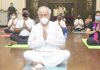 राज्यपाल भगत सिंह कोश्यारी यांच्या उपस्थितीत राजभवन येथे आंतरराष्ट्रीय योग दिन साजरा