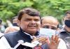 राज्य विधानसभेचे अधिवेशन २ दिवसांचे ठेवल्यामुळे विरोधी पक्षनेते देवेंद्र फडनवीस यांची टिका