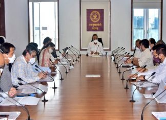 नाट्यनिर्मिती संस्थांचे अनुदान तातडीने वितरीत करण्याचे उपमुख्यमंत्र्यांचे निर्देश