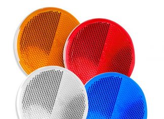 प्रवासी व मालवाहतूक करणाऱ्या वाहनांमागे मान्यताप्राप्त कंपनीने रिफ्टेक्टर्स बसविणे बंधनकारक : परिवहन आयुक्त डॉ. अविनाश ढाकणे