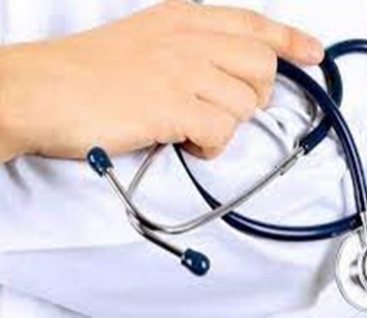 राष्ट्रीय डॉक्टर दिनानिमित्त राष्ट्रपती प्रधानमंत्र्यासह मान्यवरांच्या शुभेच्छा