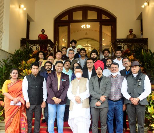 कोरोना योद्ध्यांनी जनजागृतीचे कार्य करावे – राज्यपाल भगत सिंह कोश्यारी