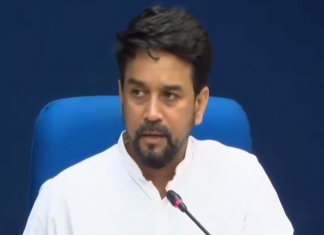 प्रधानमंत्री नरेंद्र मोदी यांचं आत्मनिर्भर भारताचं स्वप्न विदेशी भारतीय युवकांनी उच्च महत्वाकांक्षा ठेवल्यास सहज शक्य असल्याचं युवक कल्याण आणि क्रीडा मंत्री अनुराग ठाकुर यांचं प्रतिपादन