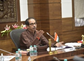 राज्यात उद्योजकांना सोयीसुविधा देताना राज्याचा समतोल बिघडू न देण्याची मुख्यमंत्र्यांची भूमिका