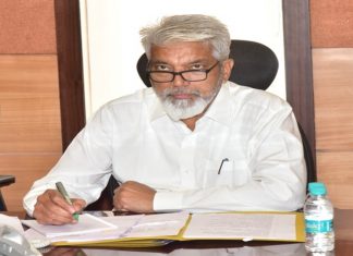 जीएम सोयाकेकच्या आयातीचा निर्णय तात्काळ रद्द करण्याची कृषिमंत्री दादाजी भुसे यांची केंद्राकडे मागणी