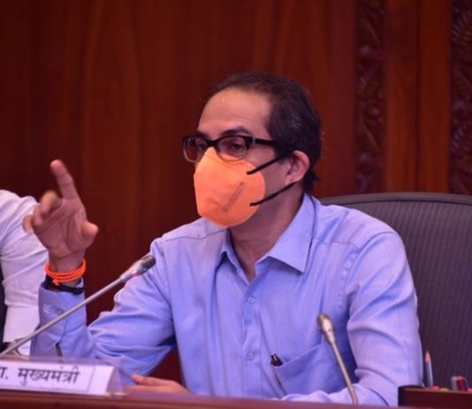 मुंबईतले रखडलेले पुनर्वसन प्रकल्प मार्गी लावण्यासाठी निश्चित आराखडा तयार करावा – मुख्यमंत्री