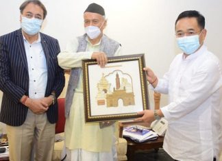 सिक्किमच्या मुख्यमंत्र्यांनी घेतली राज्यपालांची भेट