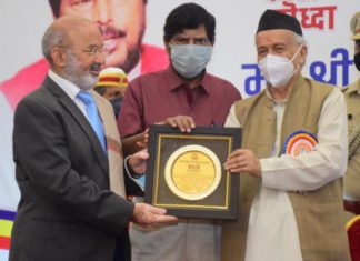 युनायटेड बुद्धिस्ट अँड आंबेडकराईट फाऊंडेशन च्या वतीने कोरोना योद्ध्यांचा सत्कार