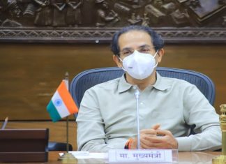 मुंबईत फोर्स वनच्या आरक्षित जागेवर आदिवासी कुटुंबांचे कालबद्ध रितीनं पुनर्वसन करायचे मुख्यमंत्र्यांचे निर्देश