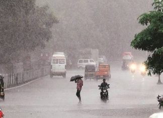 आज विदर्भ आणि मराठवाड्यात तर उद्या मध्य महाराष्ट्र आणि कोकणात मुसळधार पावसाची शक्यता