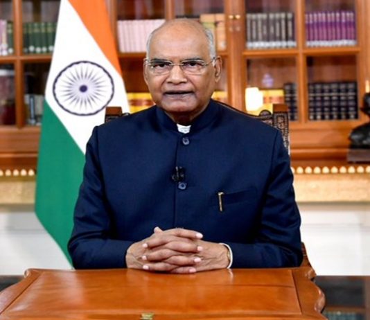 शिक्षक दिनानिमित्त देशातल्या ४४ शिक्षकांचा राष्ट्रीय पुरस्कारानं गौरव