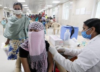 कोविड प्रतिबंधक लसीकरण मोहिमेत भारतानं ७० कोटी मात्रांचा टप्पा ओलांडला