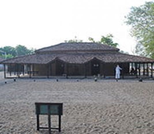 राज्यपाल भगतसिंह कोश्यारी आज वर्धा जिल्ह्यातल्या सेवाग्राम आश्रमाला देणार भेट