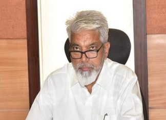 केंद्र सरकारनं प्रधानमंत्री पीक विमा योजनेचा केंद्राचा हिस्सा लवकर द्यावा- दादा भुसे