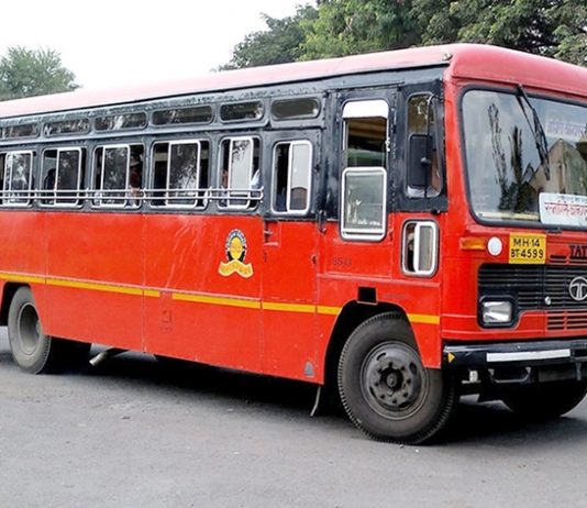 संपकरी कर्मचाऱ्यांविरोधात एसटी महामंडळानं दाखल केलेल्या अवमान याचिकेवर शुक्रवारपर्यंत उत्तर देण्याचे मुंबई उच्च न्यायालयाचे निर्देश