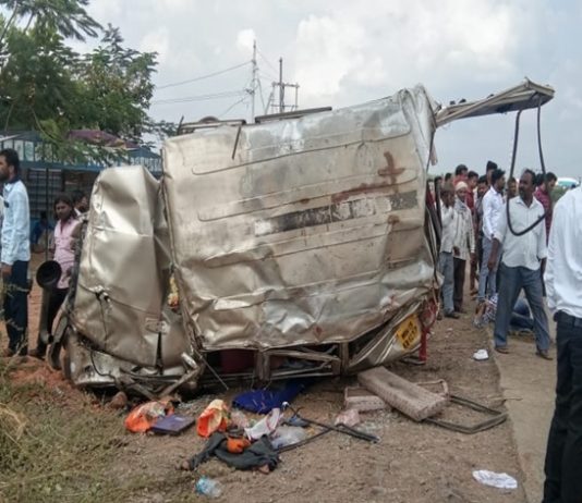 सोलापूर-अक्कलकोट मार्गावर जीप उलटून झालेल्या अपघातात पाच जण ठार, तीन जखमी