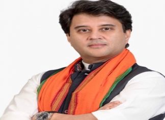 भारत देशांतर्गत विमान वाहतुकीची जगातली तिसऱ्या क्रमांकाची सर्वात मोठी बाजारपेठ असल्याचं नागरी विमान वाहतूक मंत्री ज्योतिरादित्य शिंदे यांचं प्रतिपादन