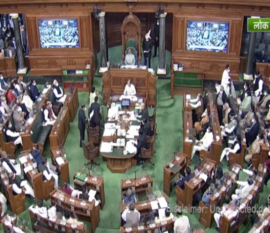 तिन्ही कृषी कायदे मागे घेणारं विधेयक लोकसभेत आवाजी मतदानानं मंजूर