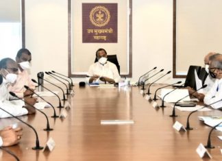 सोलापूर विद्यापीठातील पुण्यश्लोक अहिल्यादेवी होळकर यांचे स्मारक राजमातांच्या कार्यकर्तृत्वाला साजेसे व गौरव वाढवणारे असले पाहिजे – उपमुख्यमंत्री अजित पवार