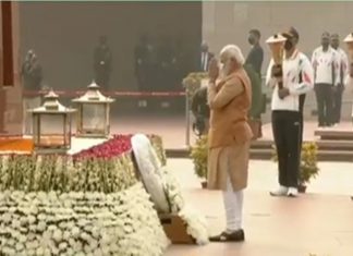 ५० व्या विजय दिनानिमित्त्त भारतीय सैन्यातल्या मुक्तियोद्ध्यांना देशाची आदरांजली