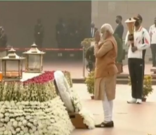 ५० व्या विजय दिनानिमित्त्त भारतीय सैन्यातल्या मुक्तियोद्ध्यांना देशाची आदरांजली