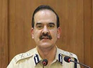 मुंबईचे माजी पोलीस आयुक्त परमबीर सिंग निलंबित