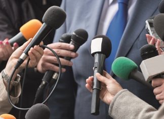 तलिबान सत्तेत आल्यानंनतर अफगाणिस्तानमध्ये ६४००हून अधिक माध्यम प्रतिनिधींनी गमवली नोकरी