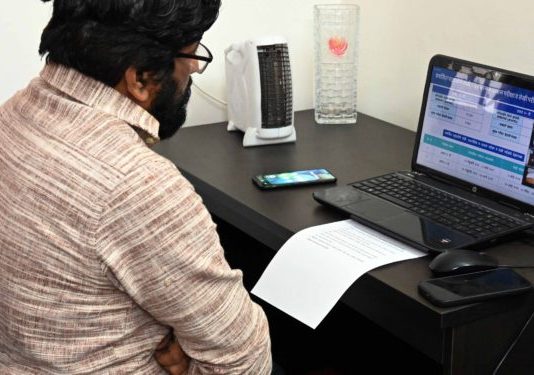 विद्यार्थ्यांना केंद्रस्थानी ठेवून परीक्षेचे नियोजन करा – शालेय शिक्षण राज्यमंत्री ओमप्रकाश उर्फ बच्चू कडू