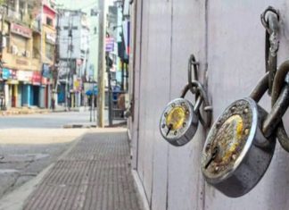 पुणे जिल्ह्यात लसींच्या दोन्ही मात्रा घेतलेल्या दुकानदारांनाच दुकानं उघडता येणार