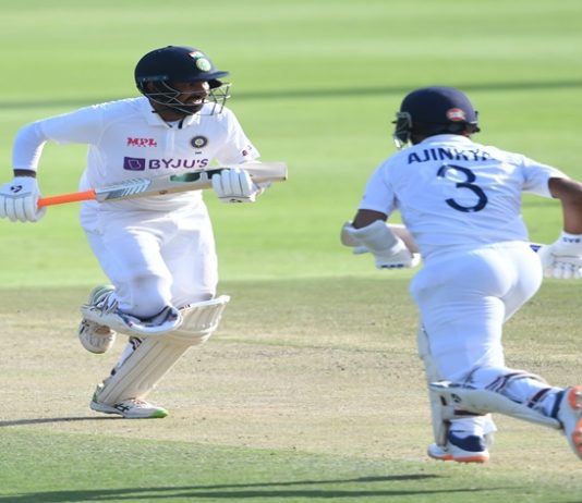 दुसऱ्या क्रिकेट कसोटीत भारताकडं ५८ धावांची आघाडी