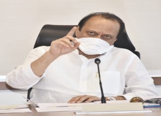 सरकारनं प्रश्न सोडवण्याचं आश्वासन दिल्यानंतर राज्यातल्या सरकारी कर्मचाऱ्यांचा संप मागे