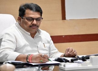 रायगड जिल्ह्यातल्या अतिवृष्टीनं बाधित गावांसाठी १३ कोटींहून अधिक रुपयांचा निधी