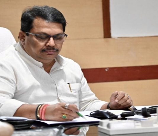 रायगड जिल्ह्यातल्या अतिवृष्टीनं बाधित गावांसाठी १३ कोटींहून अधिक रुपयांचा निधी