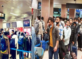 २१८ भारतीयांना घेऊन बुखारेस्टवरुन निघालेलं नववं विमान नवी दिल्लीत पोहचलं