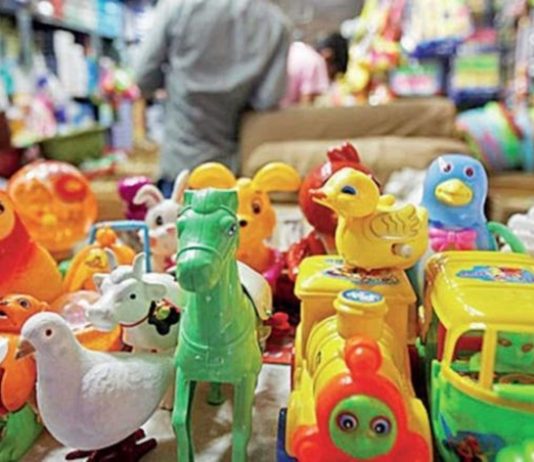 चीनमधून होणाऱ्या खेळणी, खेळ, आणि क्रीडा साहित्याच्या आयातीत घट