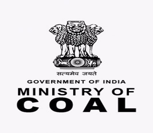 देशात कोळसा कंपन्यांकडे पुरेसा कोळसा साठा उपलब्ध