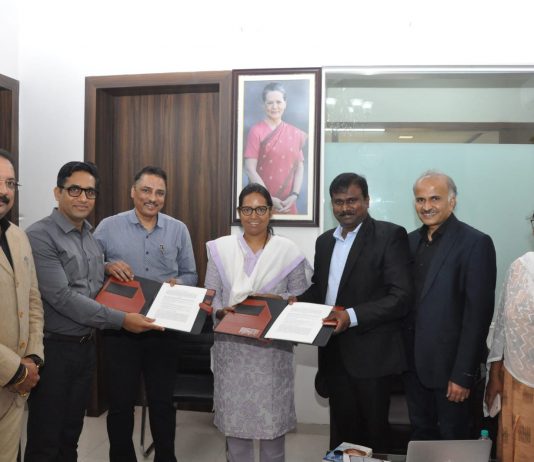 राज्यातील सर्व शासकीय शाळा डिजिटल प्लॅटफॉर्मवर आणण्यासाठी शालेय शिक्षण विभाग प्रयत्नशील – प्रा.वर्षा गायकवाड