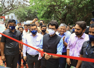 इलेक्ट्रिक व्हेईकल फास्ट चार्जिंग स्टेशनचं आदित्य ठाकरे यांच्या हस्ते उद्घाटन