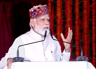 गरीब कल्याण संमेलनात प्रधानमंत्री नरेंद्र मोदी यांचा लाभार्थ्यांशी संवाद