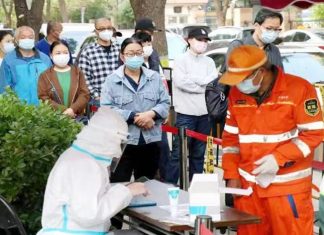 चीनची राजधानी बिजिंगमधे प्रशासनाची पुन्हा एकदा कोविड संसर्गाशी झुंज