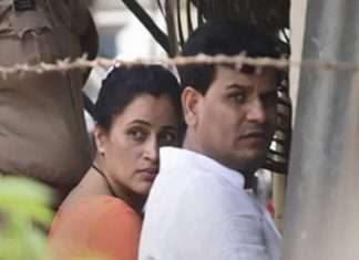 खासदार नवनीत राणा आणि आमदार रवी राणा यांना सशर्त जामीन मंजूर