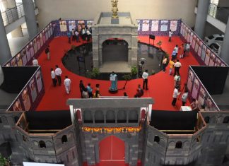 विविध क्षेत्रातील मान्यवरांसह शेतकरी, विद्यार्थी, युवक तसेच नागरिकांच्या भेटी ; 360 अंश सेल्फीचे आकर्षण