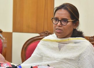 शाळाबाह्य बालकांना शिक्षणाच्या प्रवाहात आणून गुणवत्तापूर्ण शिक्षण देण्यासाठी शालेय शिक्षण विभाग प्रयत्नशील – प्रा.वर्षा गायकवाड